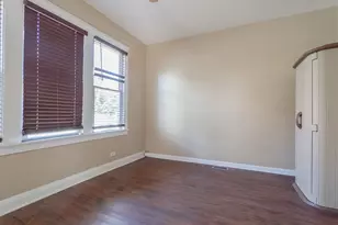 13223 S Buffalo Ave, Chicago, IL 60633 - Photo 8