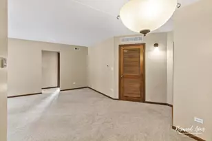 18137 Martin Ave, Homewood, IL 60430 - Photo 8