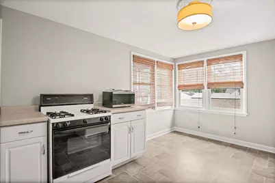 107 N Mallory Avenue, Batavia, IL 60510 - Photo 8