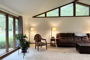 1588 Bittersweet Dr, Saint Anne, IL 60964 - Photo 6