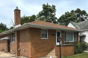 664 E 142nd St, Dolton, IL 60419 - Photo 2