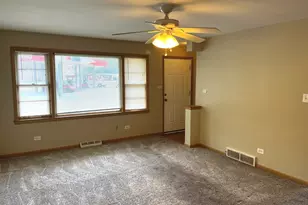 664 E 142nd St, Dolton, IL 60419 - Photo 4