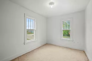 711 Garfield Ave, Belvidere, IL 61008 - Photo 12