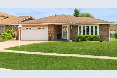 10927 S Circle Drive, Palos Hills, IL 60465 - Photo 2