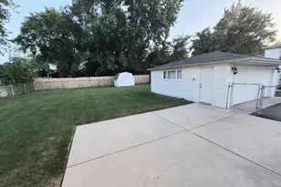 7025 W 84th St, Burbank, IL 60459 - Photo 42