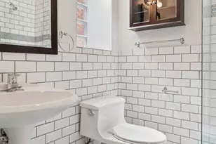 1215 N Greenview Ave, Chicago, IL 60642 - Photo 10