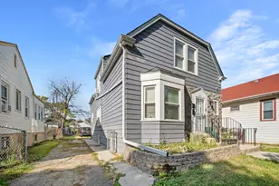 10044 S La Salle St, Chicago, IL 60628 - Photo 2