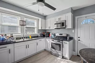 10044 S La Salle St, Chicago, IL 60628 - Photo 6