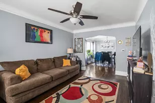 10044 S La Salle St, Chicago, IL 60628 - Photo 4