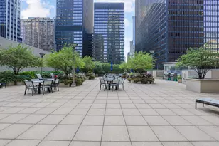 222 N Columbus Dr, Chicago, IL 60601 - Photo 20