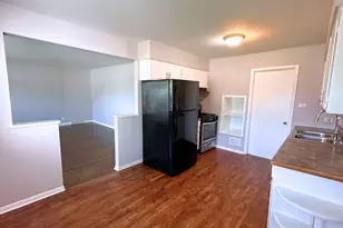 1425 Kasten Dr, Dolton, IL 60419 - Photo 4