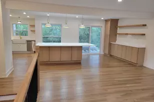 2S245 Mayfield Ln, Glen Ellyn, IL 60137 - Photo 4