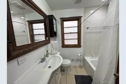 5354 W Montrose Avenue, Chicago, IL 60641 - Photo 10