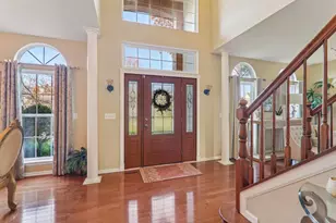 18466 W Springwood Dr, Grayslake, IL 60030 - Photo 4