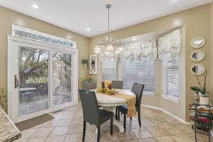 18466 W Springwood Dr, Grayslake, IL 60030 - Photo 16