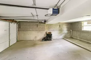 3512 Woodworth Pl, Hazel Crest, IL 60429 - Photo 20