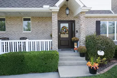 23 Cedarwood Drive, Watseka, IL 60970 - Photo 2