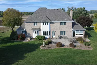 23 Cedarwood Drive, Watseka, IL 60970 - Photo 4