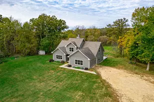 166 S Rocky Hill Rd, Galena, IL 61036 - Photo 2