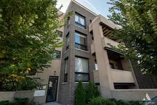 1203 W Superior St, Chicago, IL 60642 - Photo 2