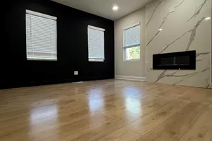 395 Surrey Ln, Crete, IL 60417 - Photo 10