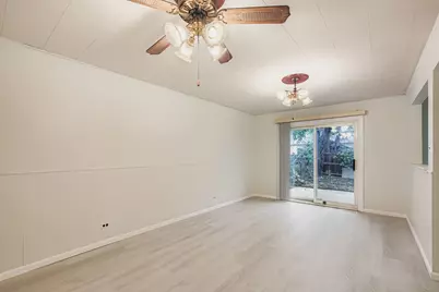 9413 Meadow Lane, Des Plaines, IL 60016 - Photo 6