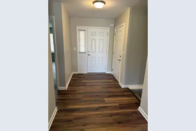 730 Keller Drive, Dixon, IL 61021 - Photo 4