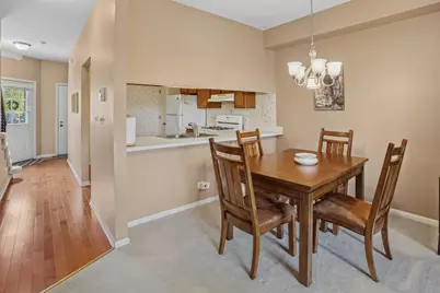 108 Golfview Drive, Glendale Heights, IL 60139 - Photo 8