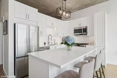 235 W Van Buren Street #4002, Chicago, IL 60607 - Photo 6