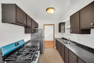 16300 Winchester Ave, Markham, IL 60426 - Photo 10