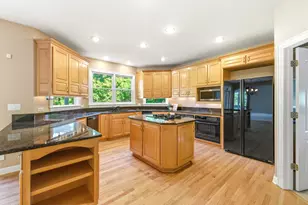 37W004 Ridgewood Dr, Saint Charles, IL 60175 - Photo 18