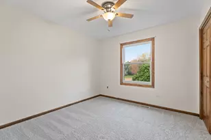 1914 Spring Dale Dr, Spring Grove, IL 60081 - Photo 14