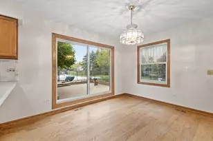 1914 Spring Dale Dr, Spring Grove, IL 60081 - Photo 8