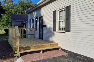 122 Portland Ave, Oglesby, IL 61348 - Photo 2