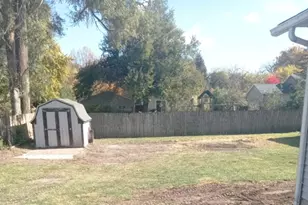 122 Portland Ave, Oglesby, IL 61348 - Photo 22