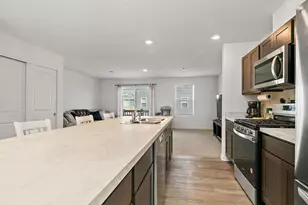 804 Briar Gln Ct, Hampshire, IL 60140 - Photo 10