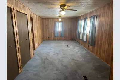 107 E South Street, Mansfield, IL 61854 - Photo 10