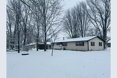 107 E South Street, Mansfield, IL 61854 - Photo 2