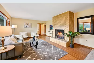 219 79th Street, Burr Ridge, IL 60527 - Photo 4