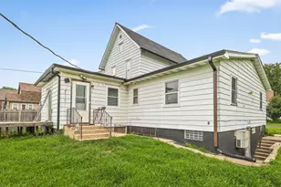 305 Holcomb Ave, Milledgeville, IL 61051 - Photo 10