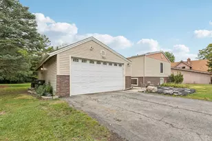 21008 Apollo Cir, Olympia Fields, IL 60461 - Photo 2