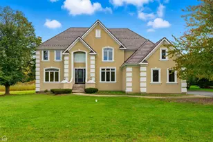 1763 Country Club Dr, Long Grove, IL 60047 - Photo 2