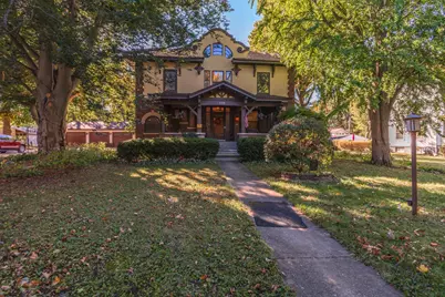 1111 E Grove Street E, Bloomington, IL 61701 - Photo 2