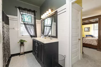 1111 E Grove Street E, Bloomington, IL 61701 - Photo 34