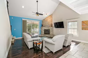 1230 Eagle Bluff Dr, Bourbonnais, IL 60914 - Photo 4