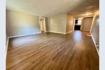 308 N Clifton Avenue, Elgin, IL 60123 - Photo 2