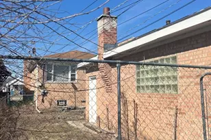 579 Ingraham Ave, Calumet City, IL 60409 - Photo 6