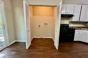 303 Ann St, South Elgin, IL 60177 - Photo 6