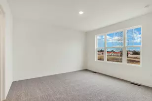 565 Yosemite Wy, Mundelein, IL 60060 - Photo 12