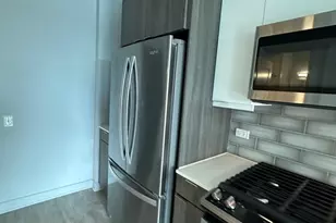 1025 W Addison St, Chicago, IL 60613 - Photo 2